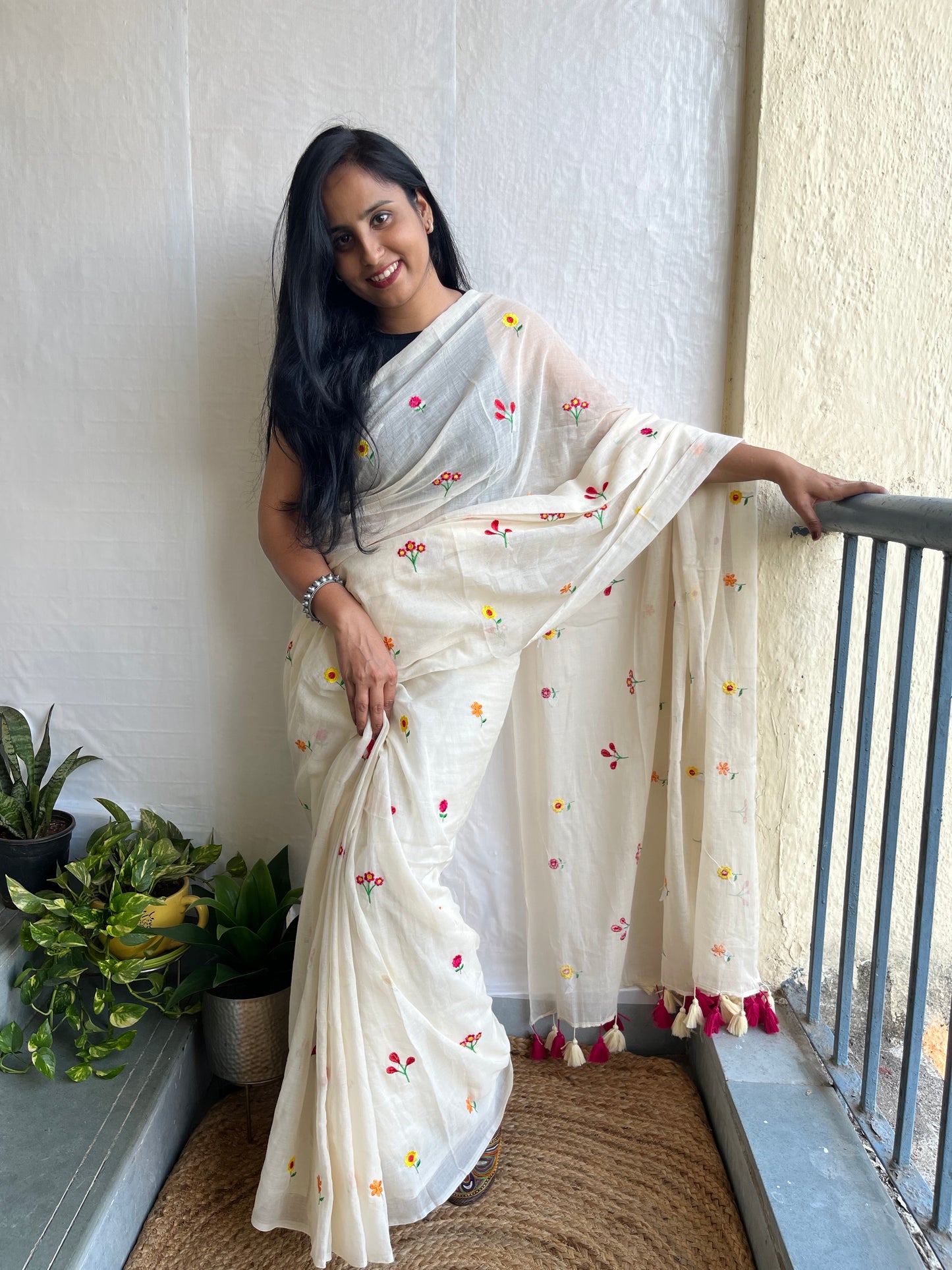 Stylish White Cotton Saree